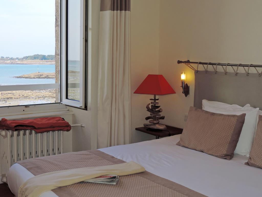 Hotel Aux Tamaris - Vue Mer Roscoff Værelse billede