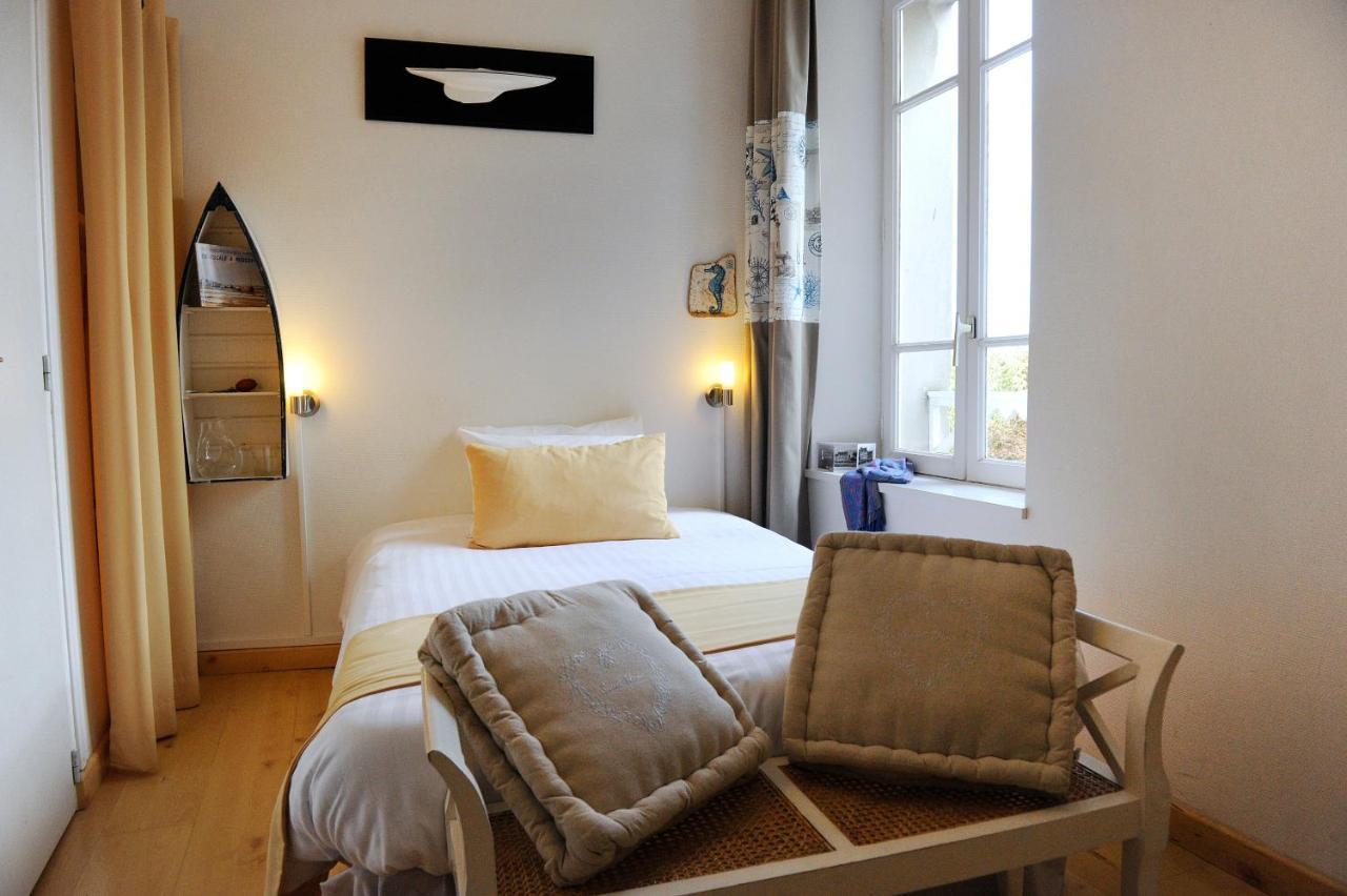 Hotel Aux Tamaris - Vue Mer Roscoff Eksteriør billede