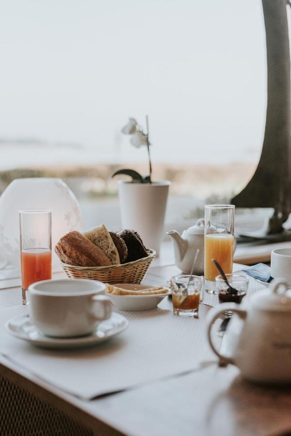 Hotel Aux Tamaris - Vue Mer Roscoff Eksteriør billede